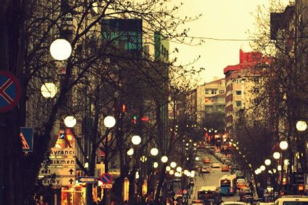 Tunalı Hilmi Caddesi Kavaklıdere Aile Konaklaması